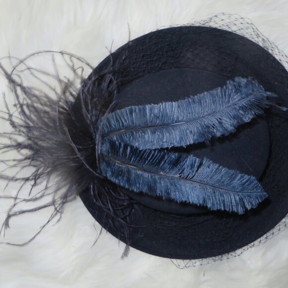 Sexy Michael Howard Navy Wool Hat with 2 types Feathers, Netting, Satin Band Ele - Picture 2 of 4